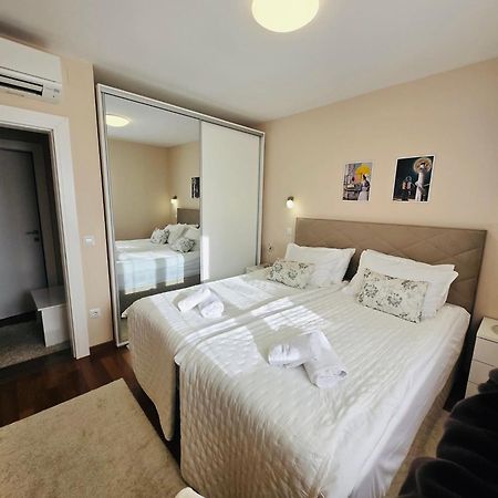 Apartments Luana With Private Jacuzzi Zadar Zewnętrze zdjęcie