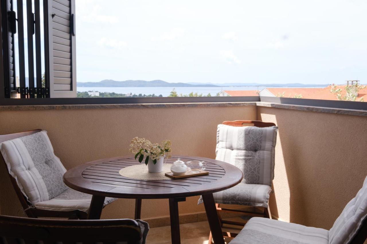 Apartments Luana With Private Jacuzzi Zadar Zewnętrze zdjęcie