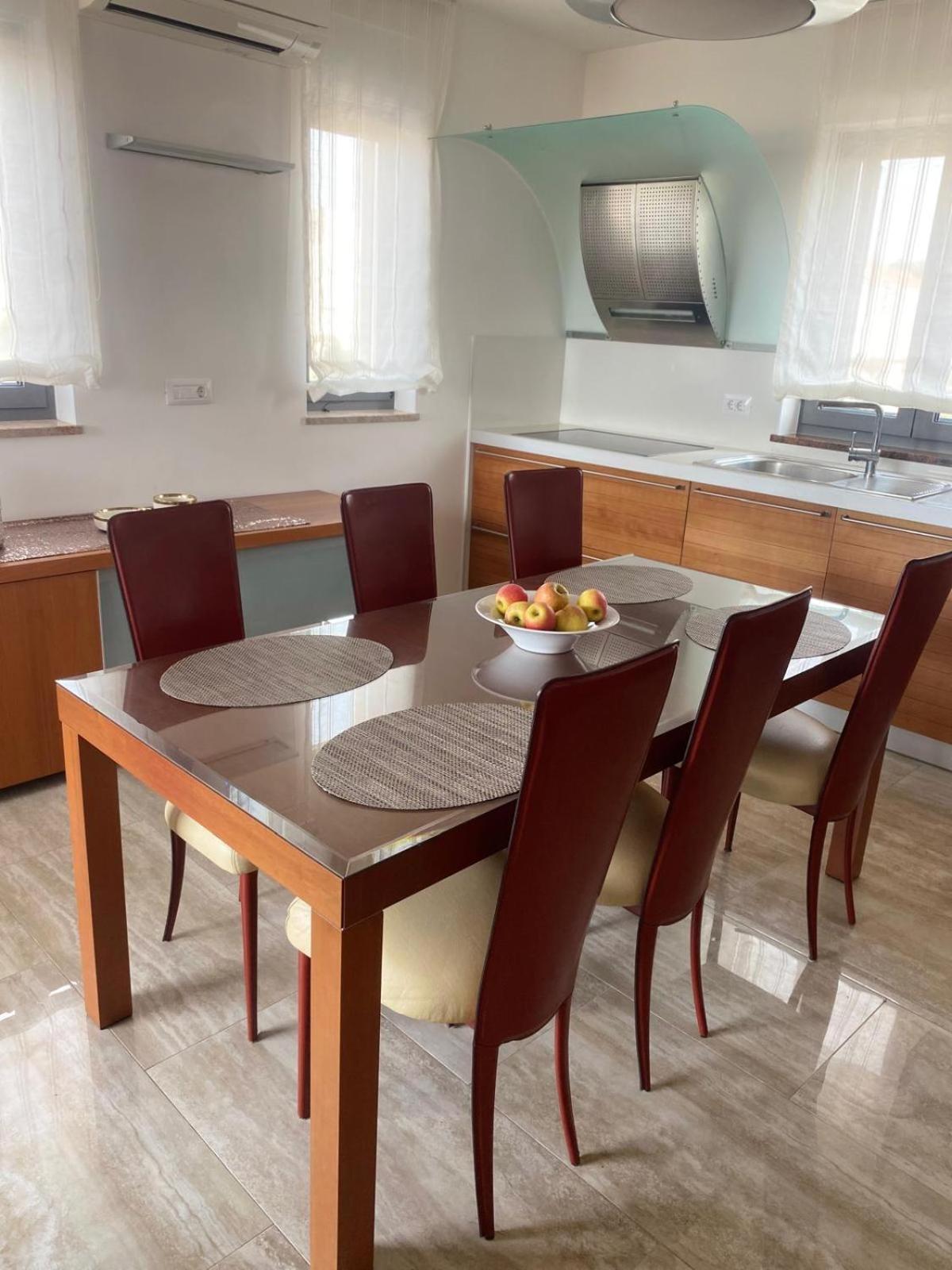 Apartments Luana With Private Jacuzzi Zadar Zewnętrze zdjęcie