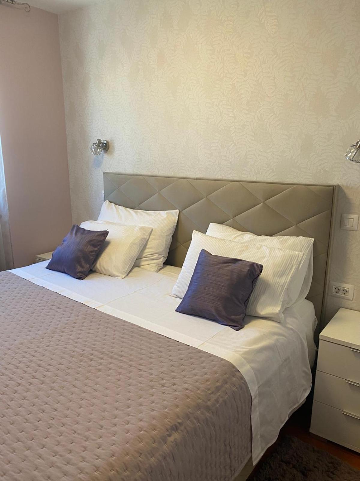 Apartments Luana With Private Jacuzzi Zadar Zewnętrze zdjęcie