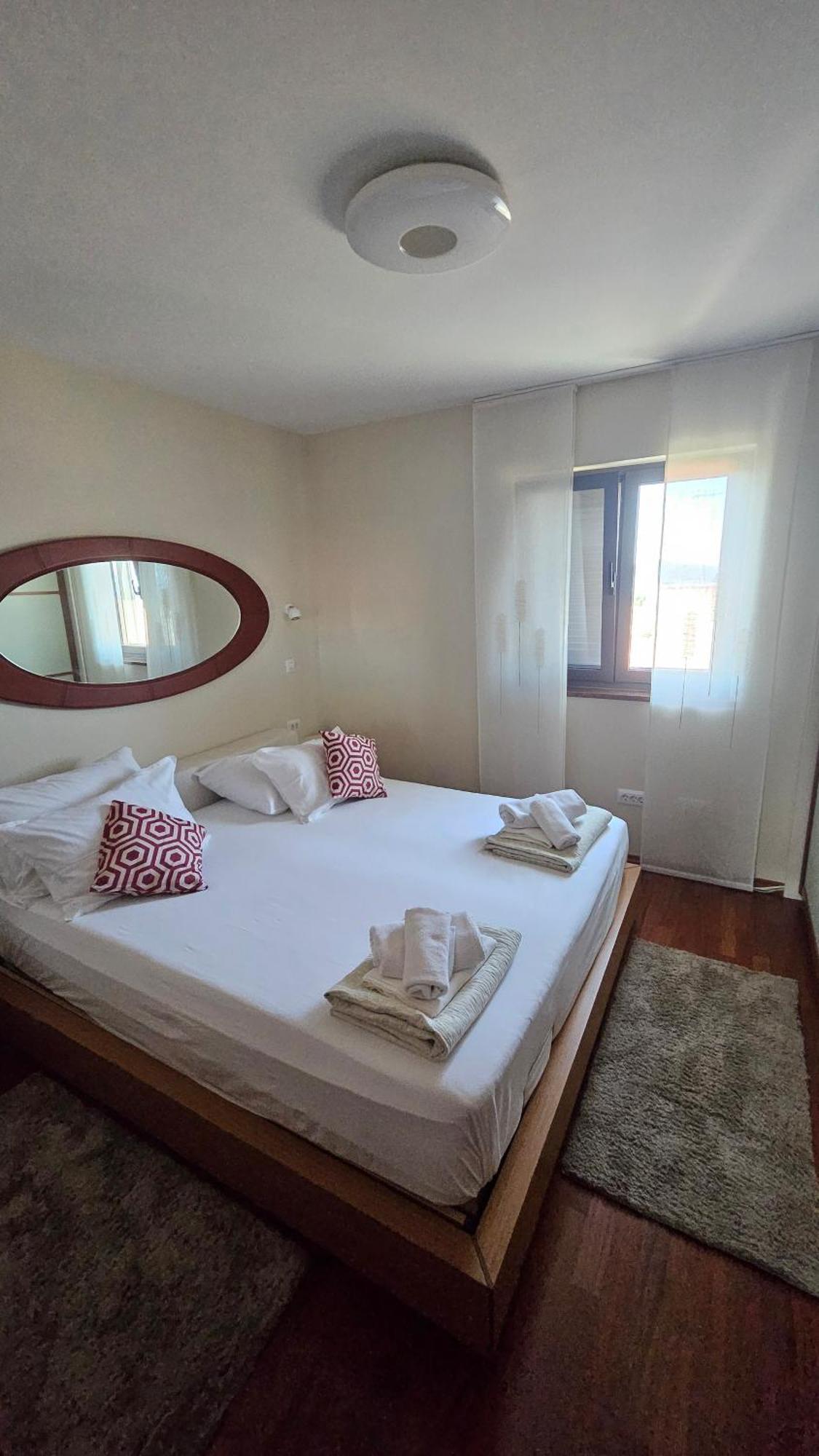 Apartments Luana With Private Jacuzzi Zadar Zewnętrze zdjęcie